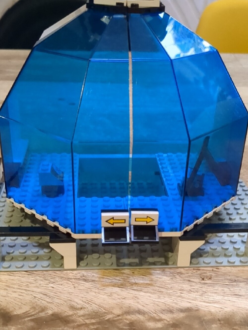 Lego 6958-1 Android Base - 3 Minifigs - All Pieces - Picture 6 of 14